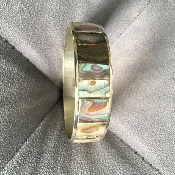 Abalone Shell Bangle Bracelet - Mexico - Picture 3 of 4